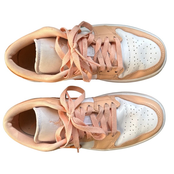 Nike Air Jordan 1 Low - Picture 4 of 8